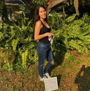 Meet your Posher, Juliana